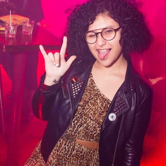 Meet your Posher, Cleo - Picture 1 of 1